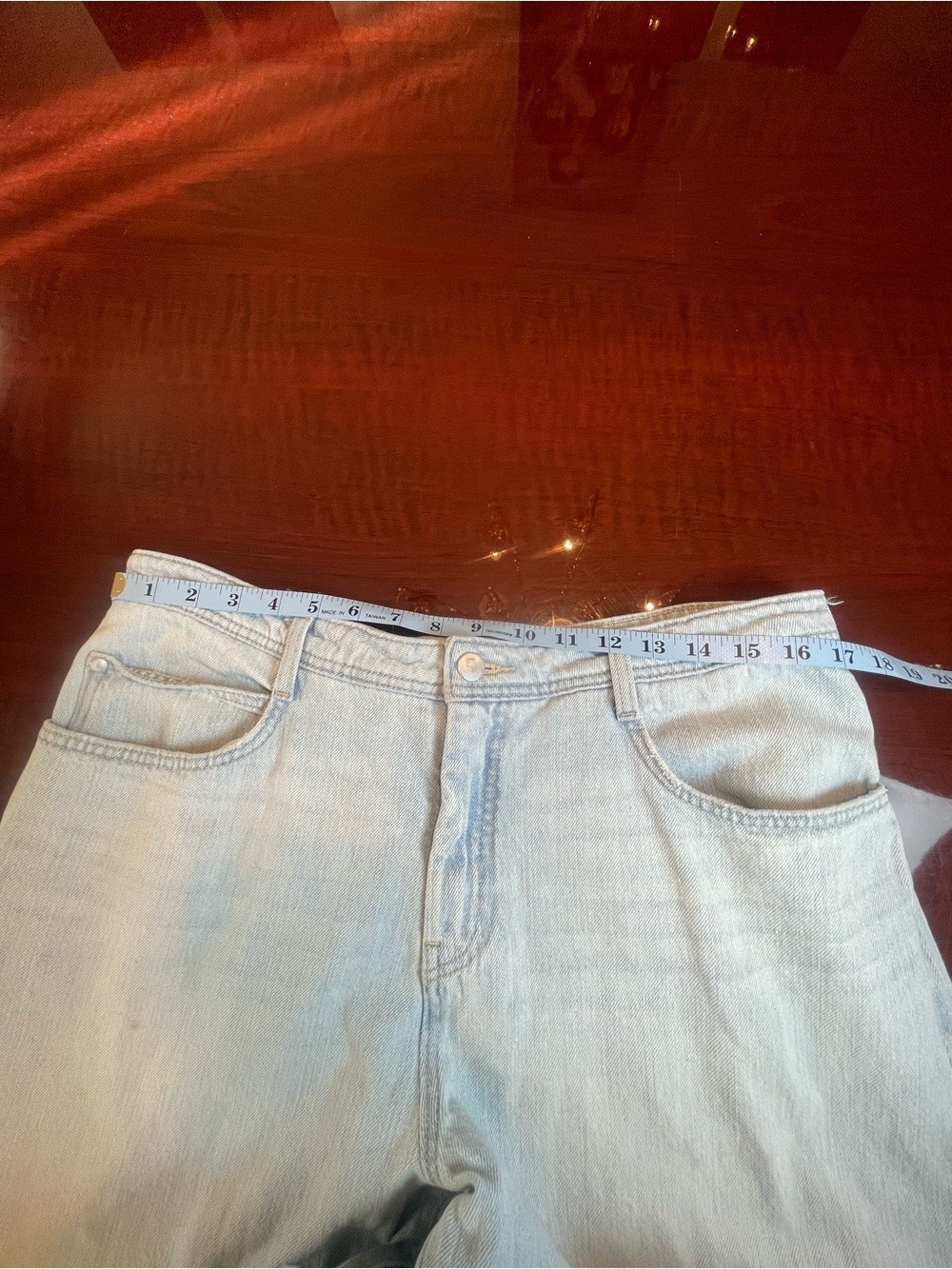 Pilcro Modern High-Waisted Baggy Barrel Jeans in Light Wash Denim Size 32 - Picture 5 of 12